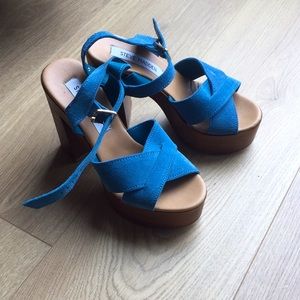 Steve Madden chunky heel blue suede size 6